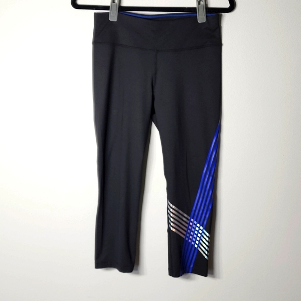 Calvin Klein Performance Capris Stripes Small
